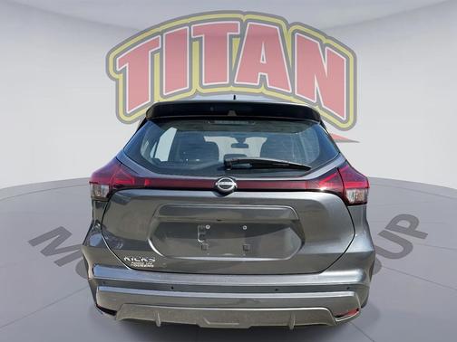 2022 Nissan Kicks S