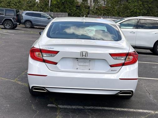Platinum White Pearl 2019 Honda Accord EX-L 2.0T