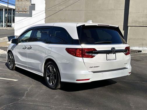2023 Honda Odyssey Elite