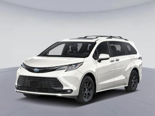 Ice Cap 2026 Toyota Sienna Woodland Edition