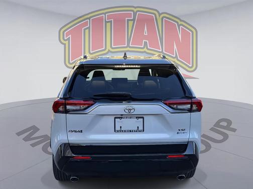 2025 Toyota RAV4 Hybrid SE