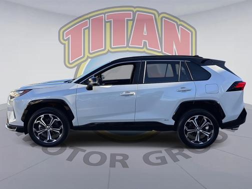 2025 Toyota RAV4 Hybrid SE