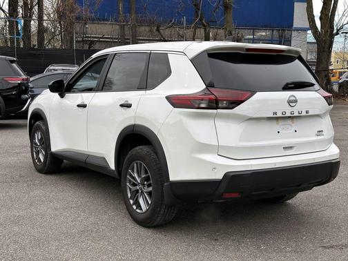 2024 Nissan Rogue S