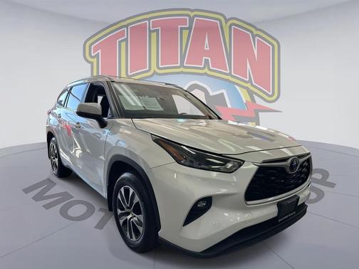 2023 Toyota Highlander XLE