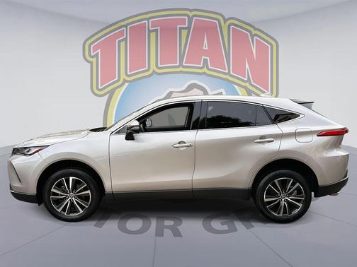 2023 Toyota Venza LE