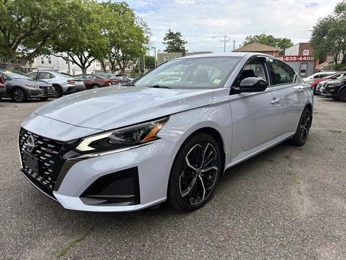 Gray Sky Pearl 2024 Nissan Altima SR FWD