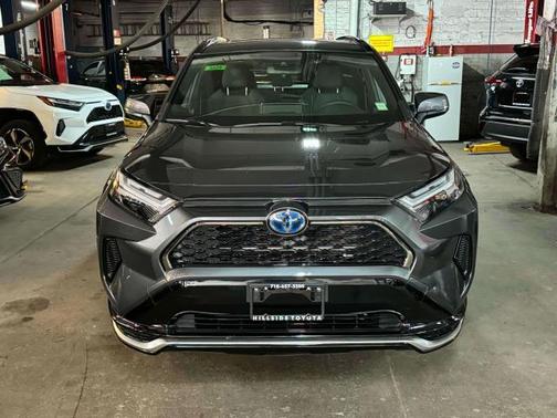 2023 Toyota RAV4 Prime SE