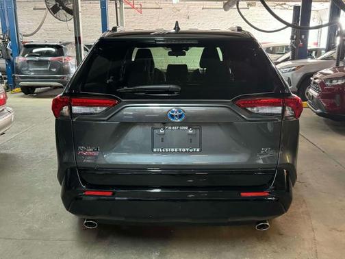 2023 Toyota RAV4 Prime SE