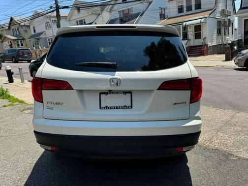 2018 Honda Pilot EX