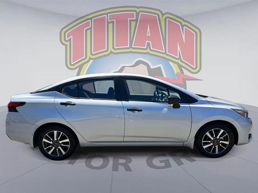 Brilliant Silver Metallic 2024 Nissan Versa 1.6 S