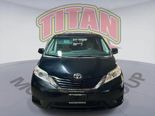 2017 Toyota Sienna LE