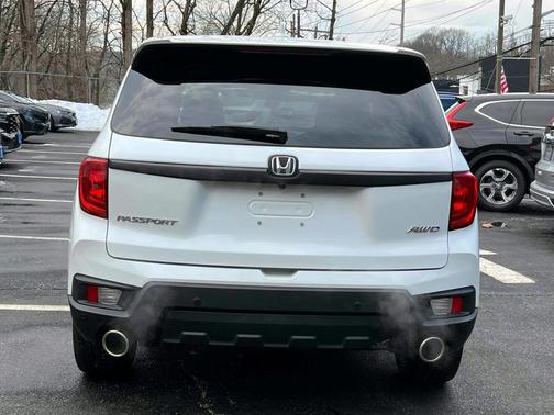 Platinum White Pearl 2022 Honda Passport AWD EX-L