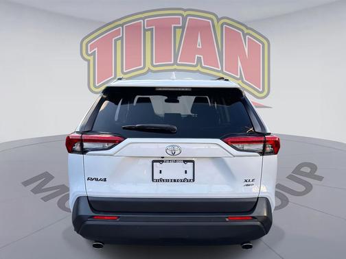2020 Toyota RAV4 XLE