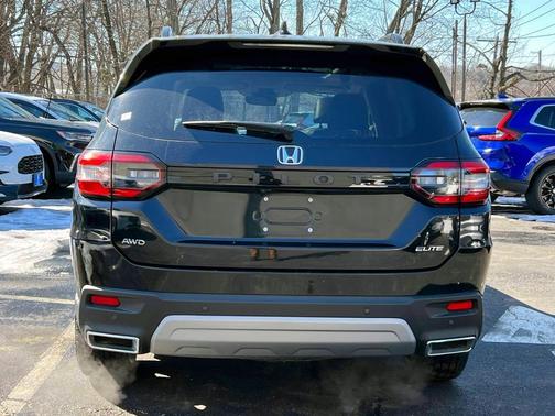2023 Honda Pilot AWD Elite