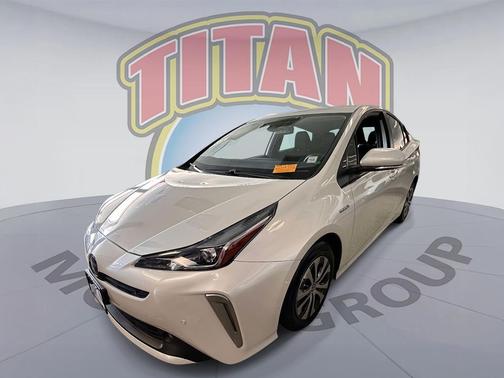 2021 Toyota Prius LE