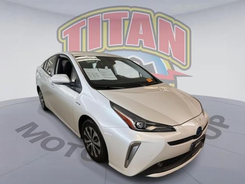 2021 Toyota Prius LE