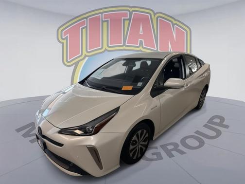 2021 Toyota Prius LE