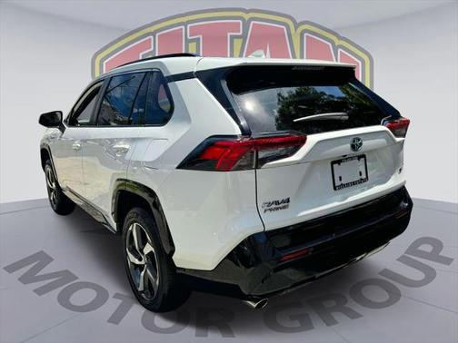 2024 Toyota RAV4 Prime SE