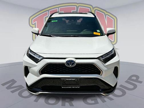 2024 Toyota RAV4 Prime SE