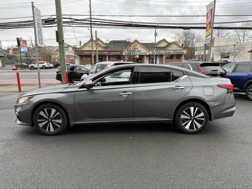 2021 Nissan Altima 2.5 SL