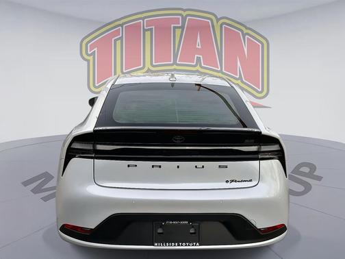 2024 Toyota Prius Prime SE