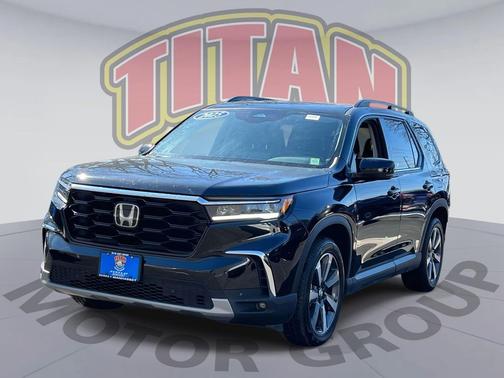 2025 Honda Pilot Touring 8-Passenger