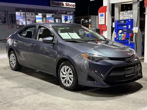 2018 Toyota Corolla LE