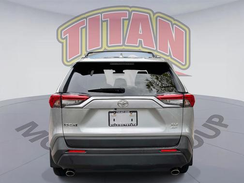 Silver Sky Metallic 2019 Toyota RAV4 XLE
