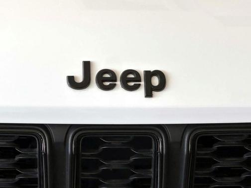 Bright White Clearcoat 2024 Jeep Grand Cherokee Limited