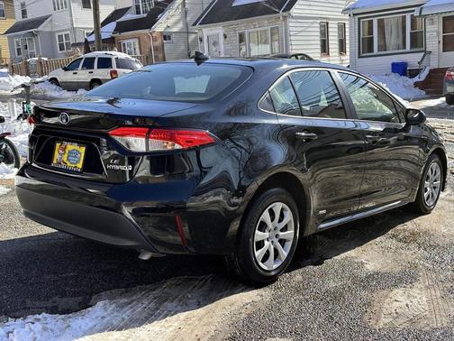 2024 Toyota Corolla Hybrid LE