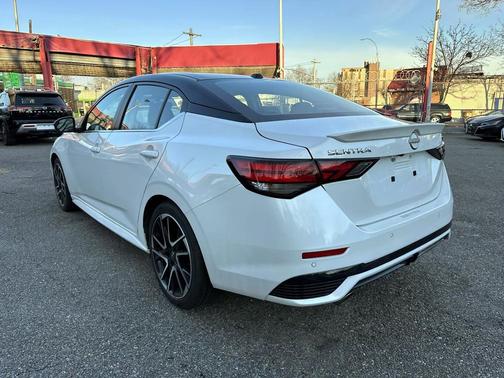 2024 Nissan Sentra SR