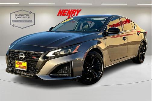 2023 Nissan Altima SR FWD