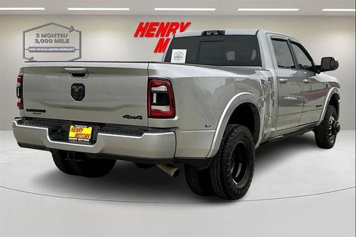 2022 RAM 3500 Laramie Crew Cab 4x4 8' Box