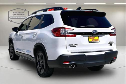White 2024 Subaru Ascent Onyx Edition Limited 7-Passenger