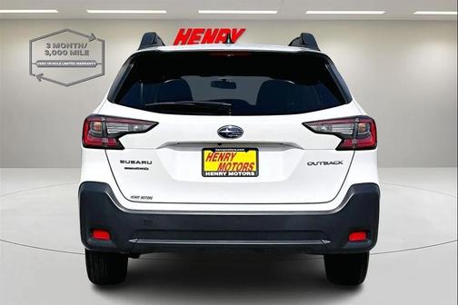 White 2023 Subaru Outback Premium