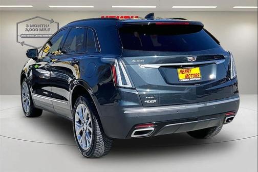 Gray 2021 Cadillac XT5 Sport
