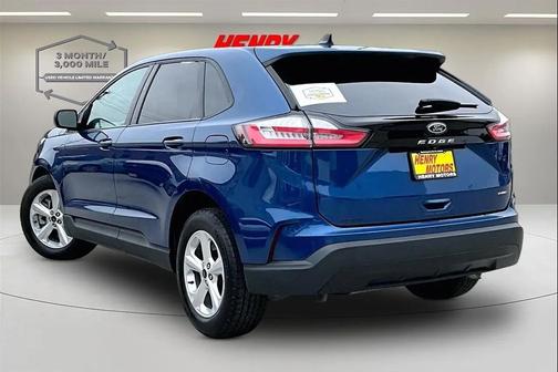 Blue 2023 Ford Edge SE
