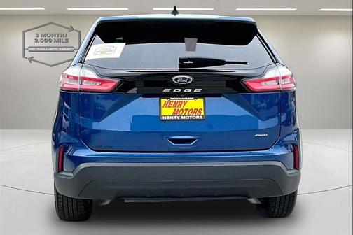 Blue 2023 Ford Edge SE