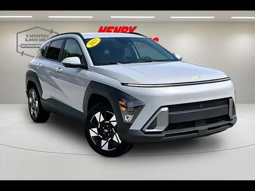 Gray 2025 Hyundai KONA SEL