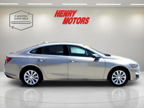 2022 Chevrolet Malibu FWD LT