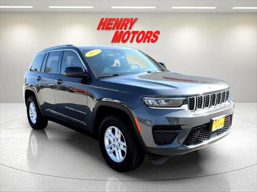 2023 Jeep Grand Cherokee Laredo