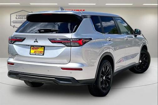 Silver 2025 Mitsubishi Outlander ES S-AWC