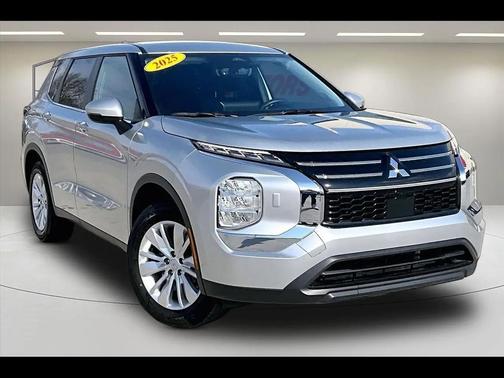 2025 Mitsubishi Outlander ES 2.5 S-AWC