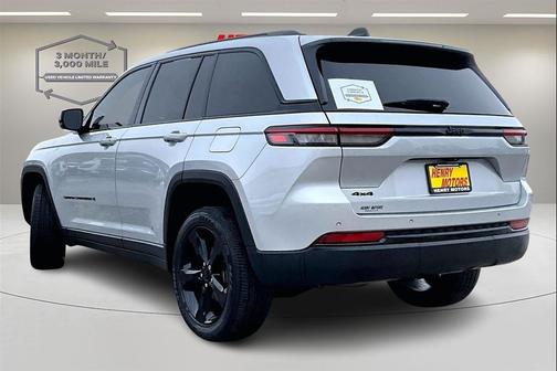 2022 Jeep Grand Cherokee Altitude