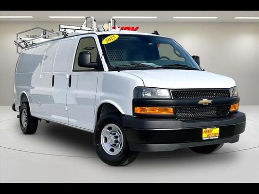 2025 Chevrolet Express 2500 RWD 2500 Extended Wheelbase WT