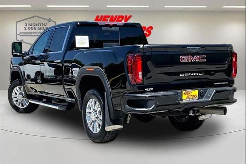Black 2022 GMC Sierra 2500 Denali