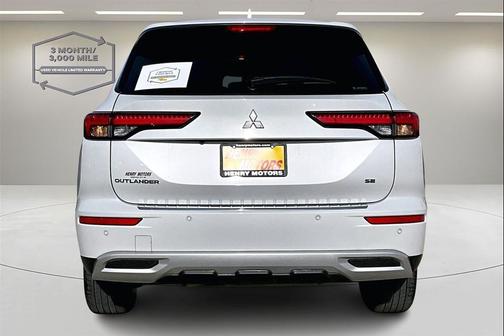 2024 Mitsubishi Outlander SE