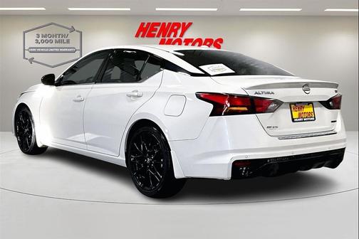 2023 Nissan Altima SR VC-Turbo FWD