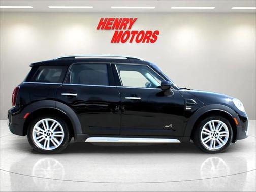 2022 MINI Countryman Oxford Edition ALL4