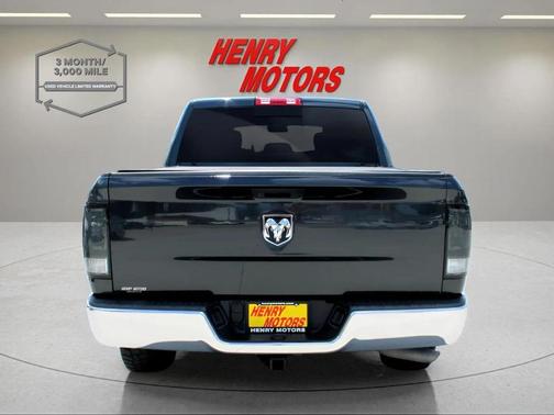2019 RAM 1500 SLT